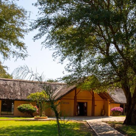 Kayova River Lodge Ndiyona Bagian luar foto