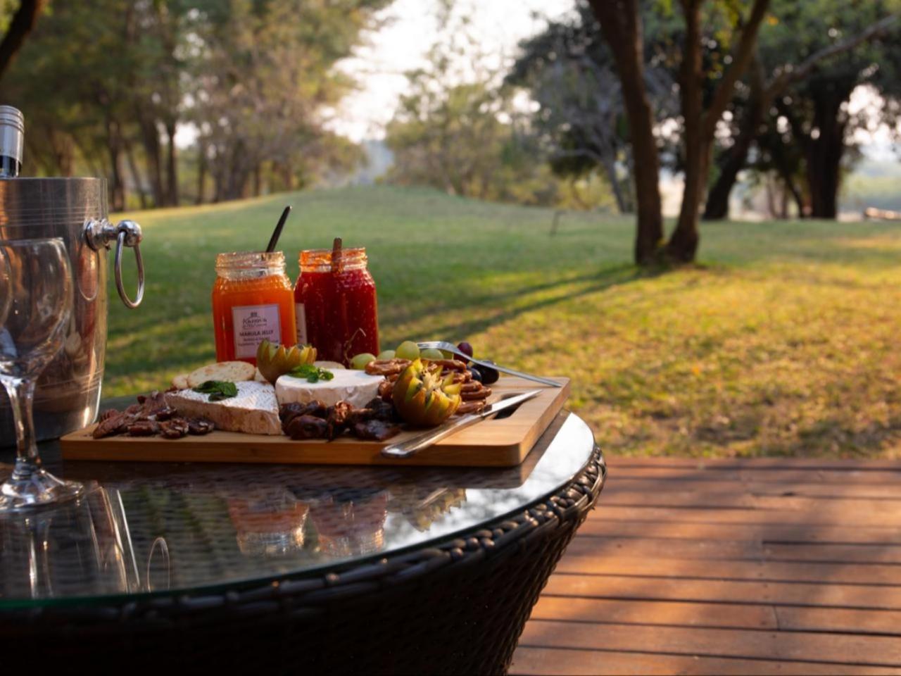 Kayova River Lodge Ndiyona Bagian luar foto
