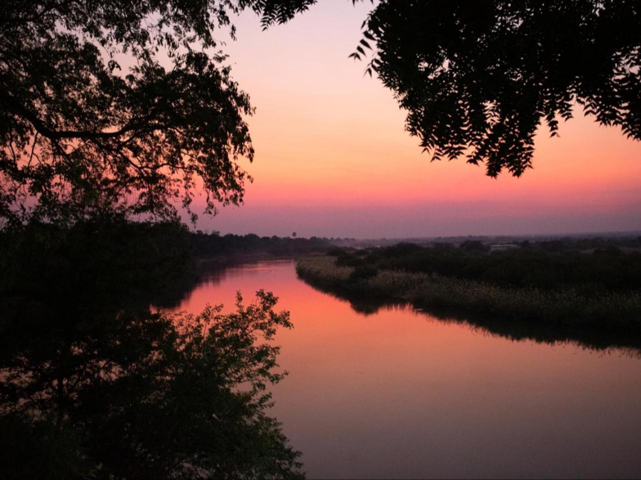 Kayova River Lodge Ndiyona Bagian luar foto