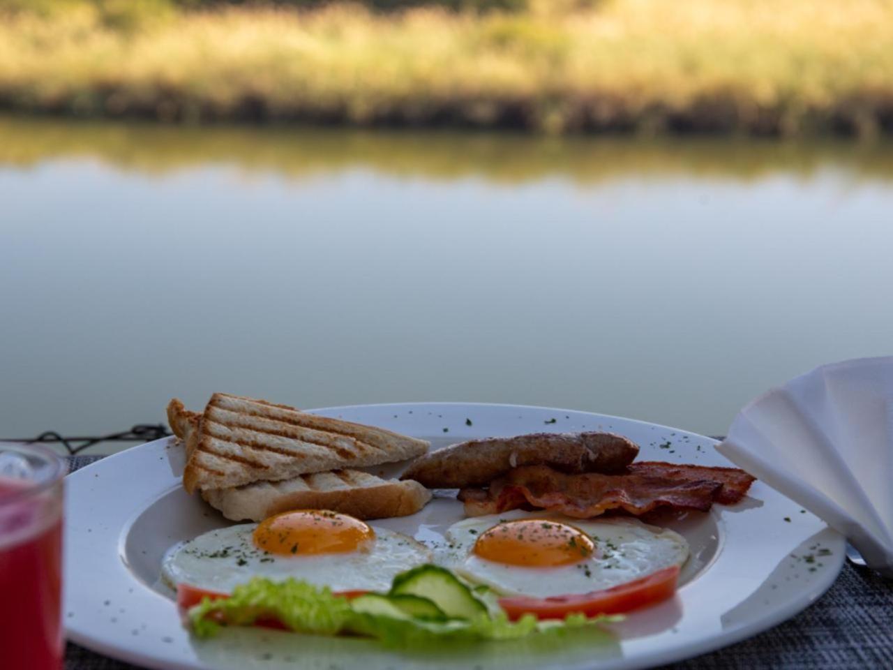 Kayova River Lodge Ndiyona Bagian luar foto