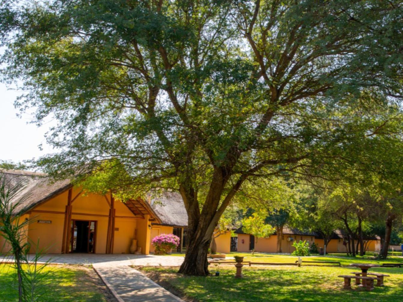 Kayova River Lodge Ndiyona Bagian luar foto